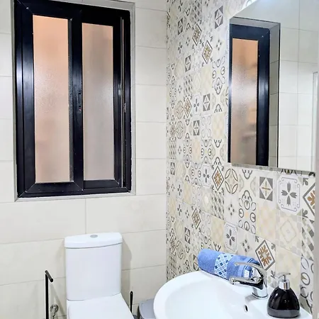 3br Perfect For Families - 2 Min From Seafront