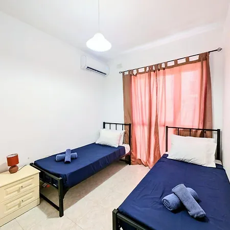 3br Perfect For Families - 2 Min From Seafront *